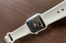 Apple Watch SE 40mm Silver Aluminium Case