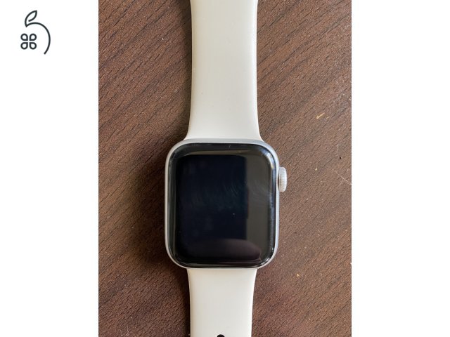 Apple Watch SE 40mm Silver Aluminium Case