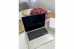 Eladó új MacBook Air 13.6 inch M2 chip