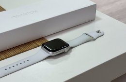 Hibátlan Apple Watch SE2 Silver 44MM 1 ÉV Garanciával Számlával