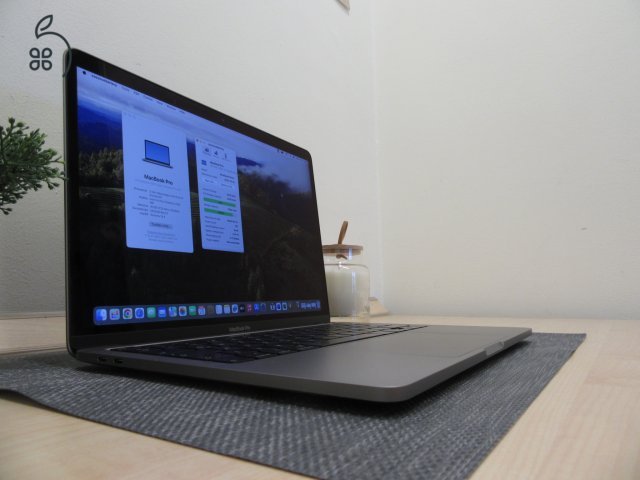 Apple Ratina Macbook Pro 13 - 2020 - Használt, karcmentes