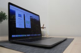 Apple Ratina Macbook Pro 13 - 2020 - Használt, karcmentes