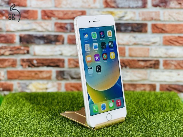 Eladó iPhone 8 Plus 64 GB Silver 100% AKSI szép állapotú - 12 HÓ GARANCIA - 4363