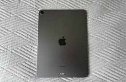 iPad Air 5 64GB (2 hónap Apple garancia) [+ajándék tok és üvegfólia]