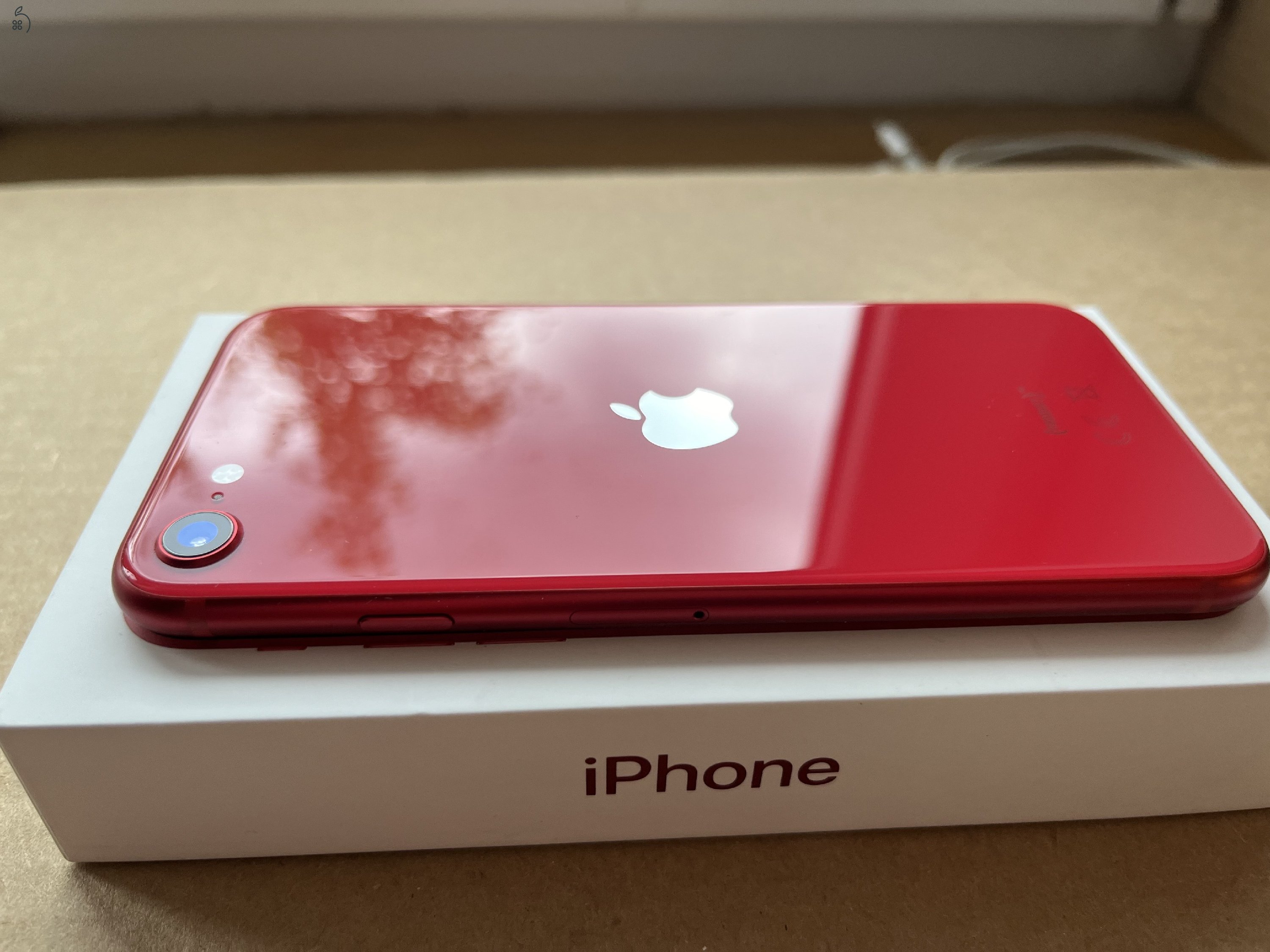 iPhone SE 2020 Red 128 GB