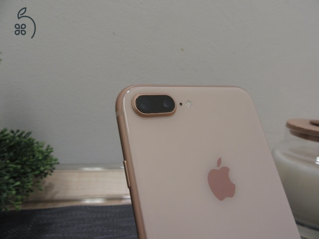 Apple iPhone 8 Plus - Rosegold - Használt, karcmentes