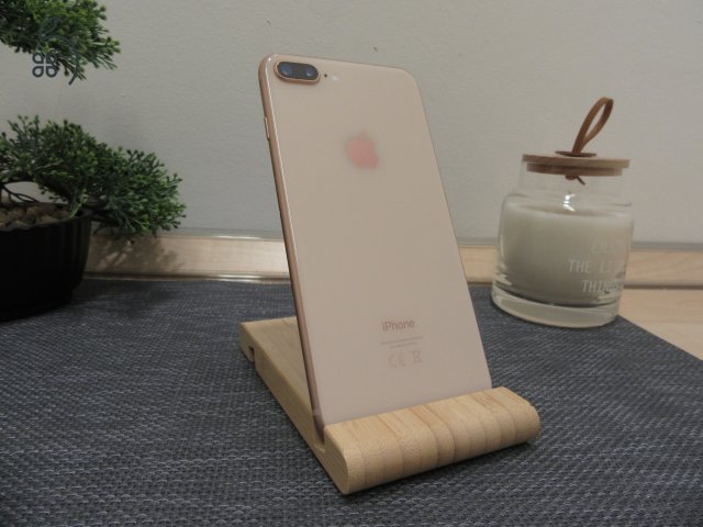 Apple iPhone 8 Plus - Rosegold - Használt, karcmentes