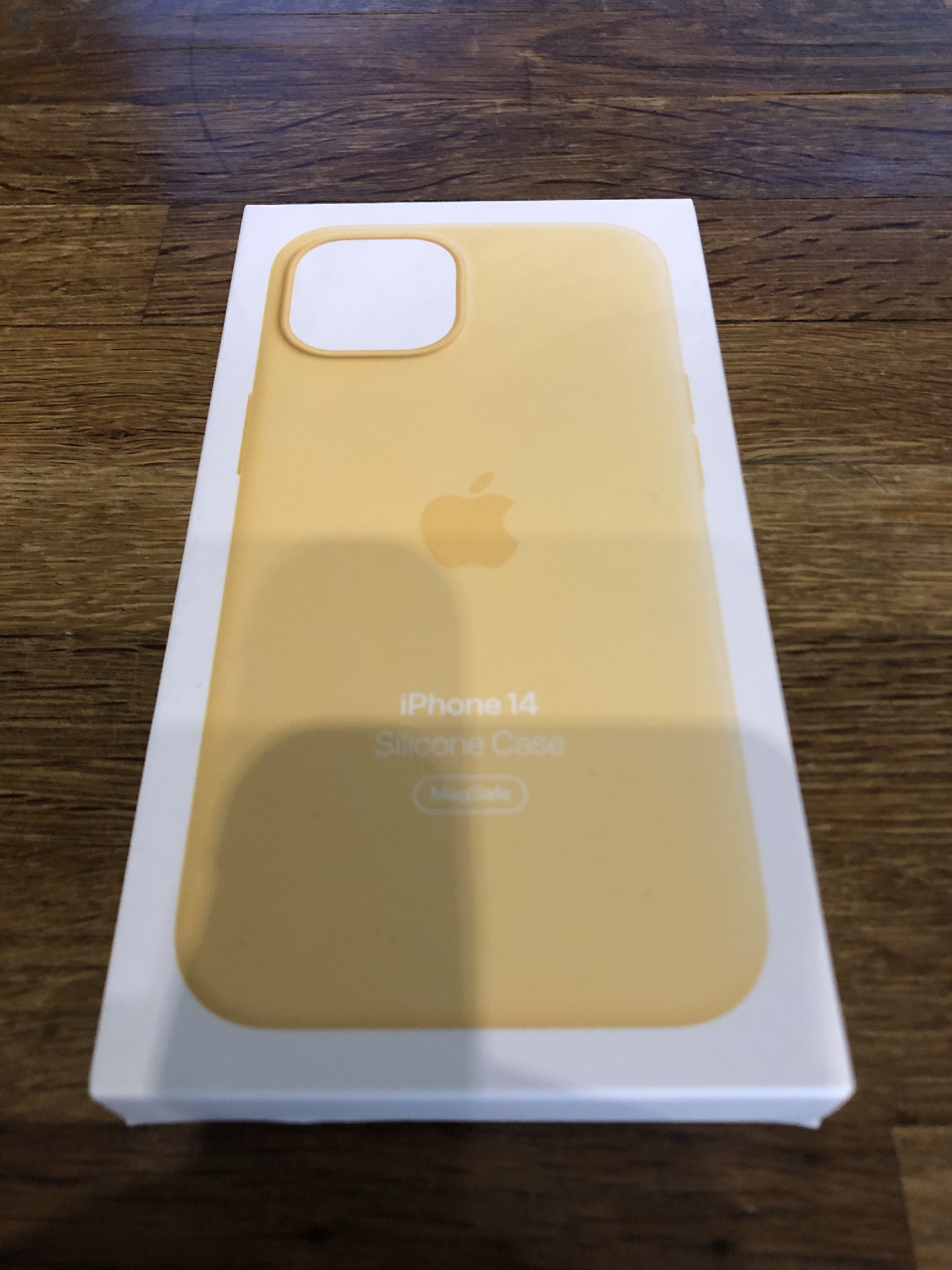 iPhone 14 Magsafe szilikon tok - (Sunglow)