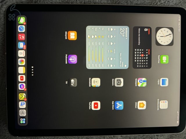 iPad Air 5 gen. M1 - 64GB Wifi + Cellular ezüst,+ Spigen tok,Patika állapot. garancia: 2026.01.22-ig