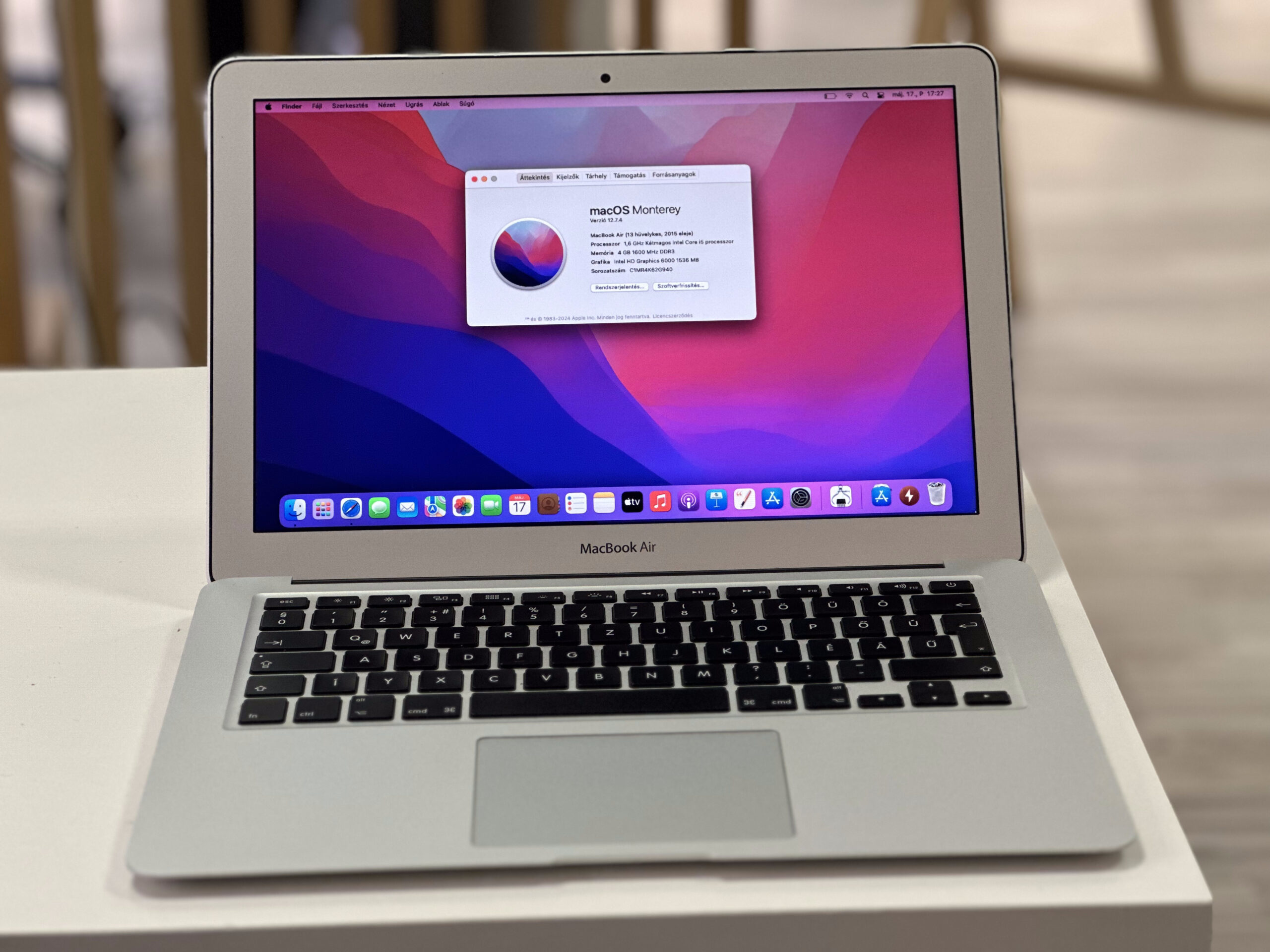 Hibátlan MacBook Air 2015 „13 128GB 1 ÉV Garanciával Számlával