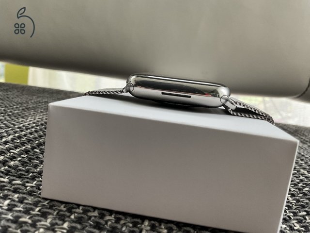 Apple Watch S9 Celluar Steel / Acél - Milanaise szíj - APPLE GARANCIA