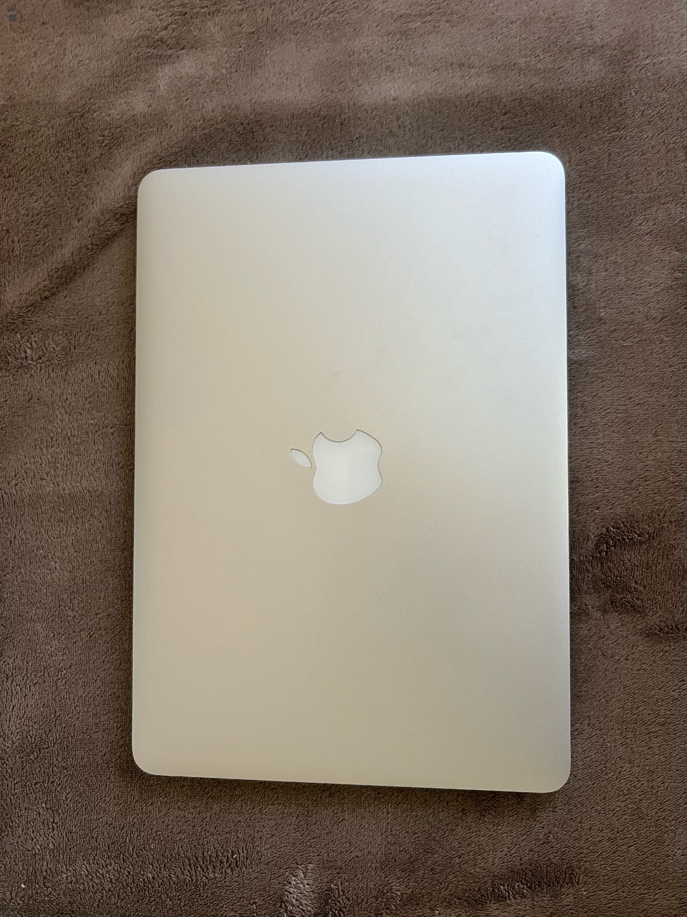 MacBook Pro (Retina, 13