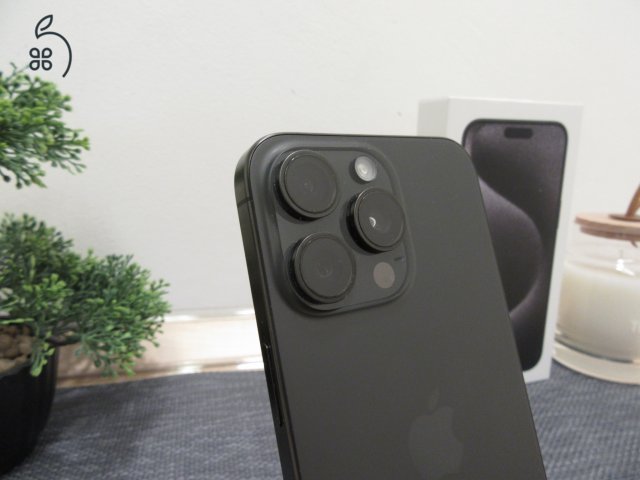 Apple iPhone 15 Pro Max - Használt, karcmentes