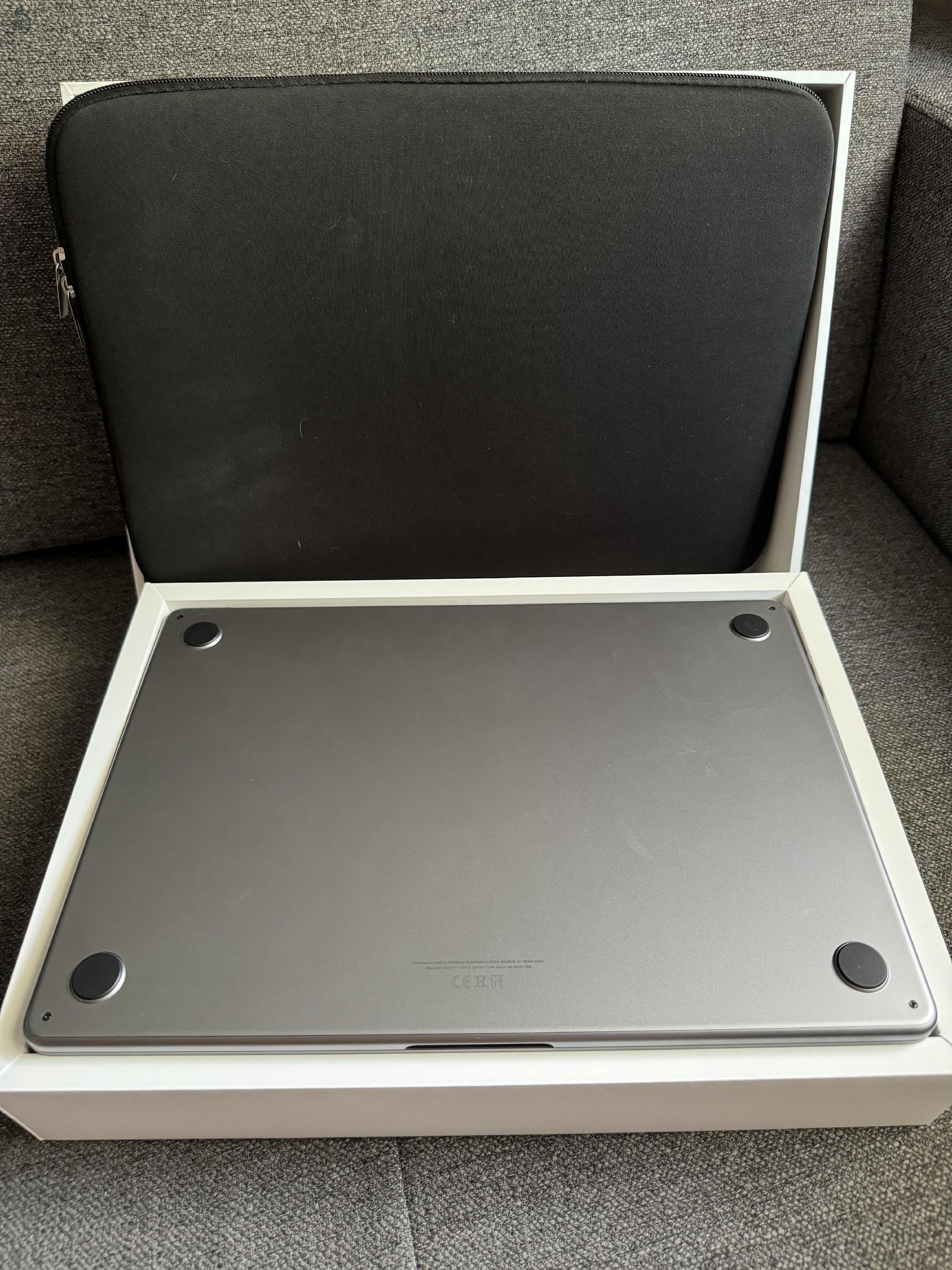 Macbook Air 15'' eladó - 256 GB / Asztroszürke / Garanciális