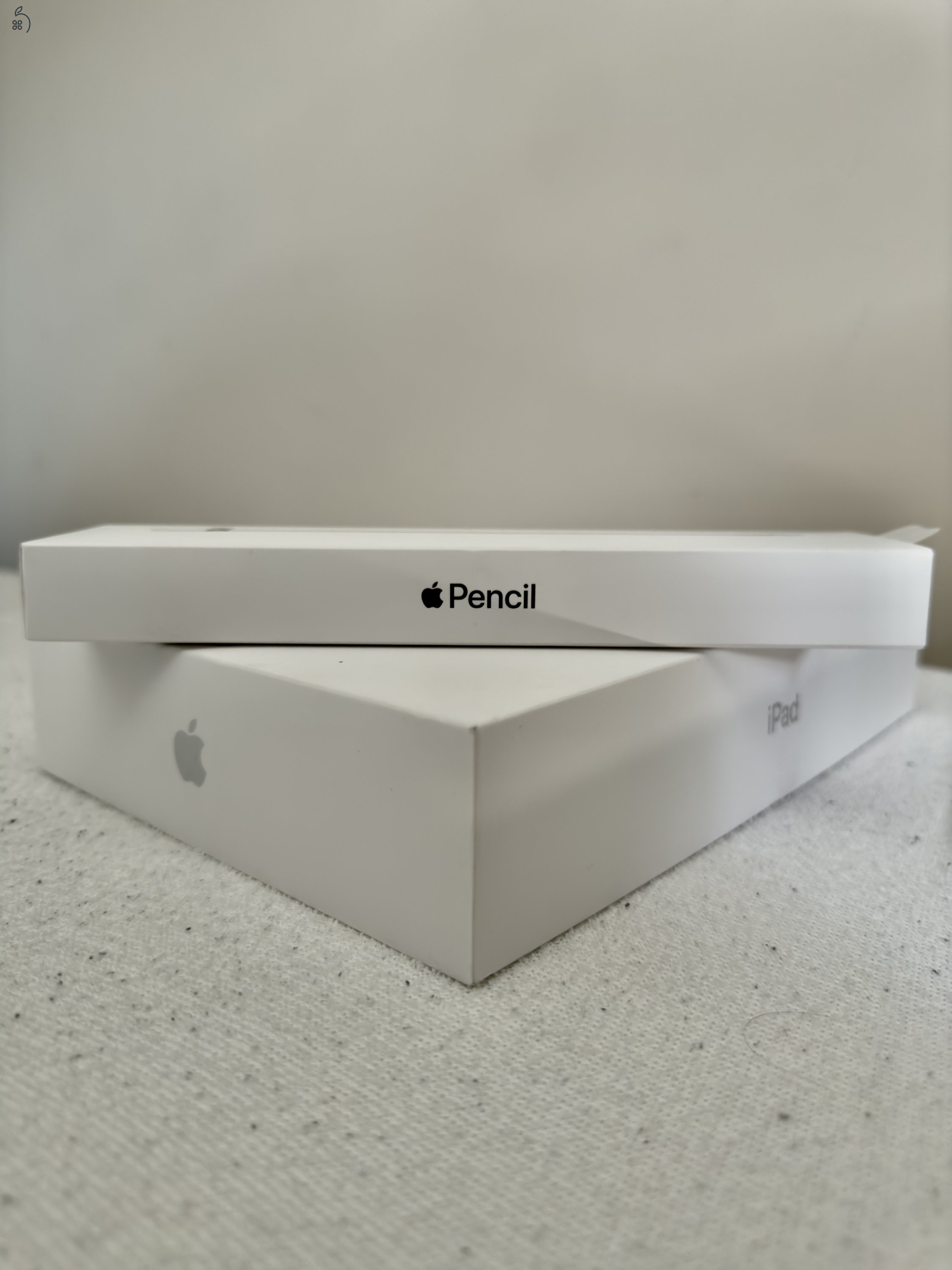 iPad 9th generation 2021, 256GB ezüst + ajándék Apple Pencil + ajándék tok