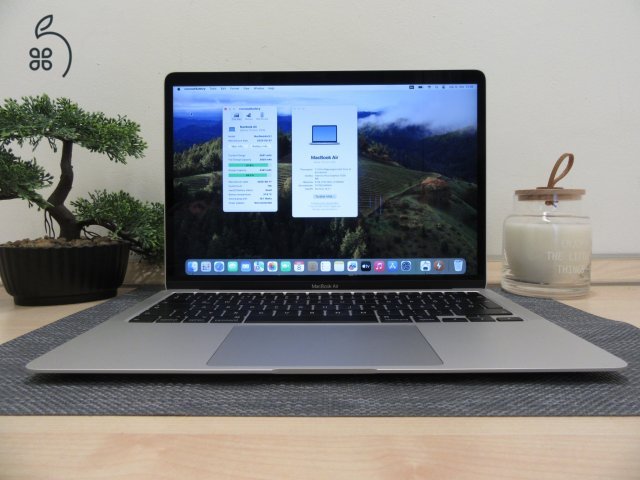 Apple Retina Macbook Air 13 - 2020 - Használt, karcmentes