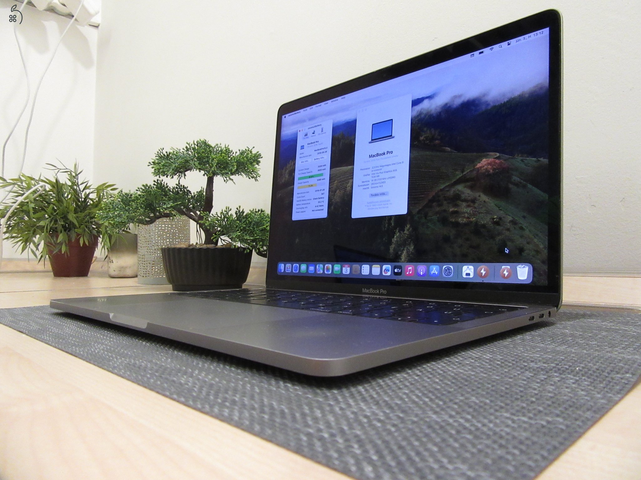 Apple Retina Macbook Pro 13 - 2018 - Használt