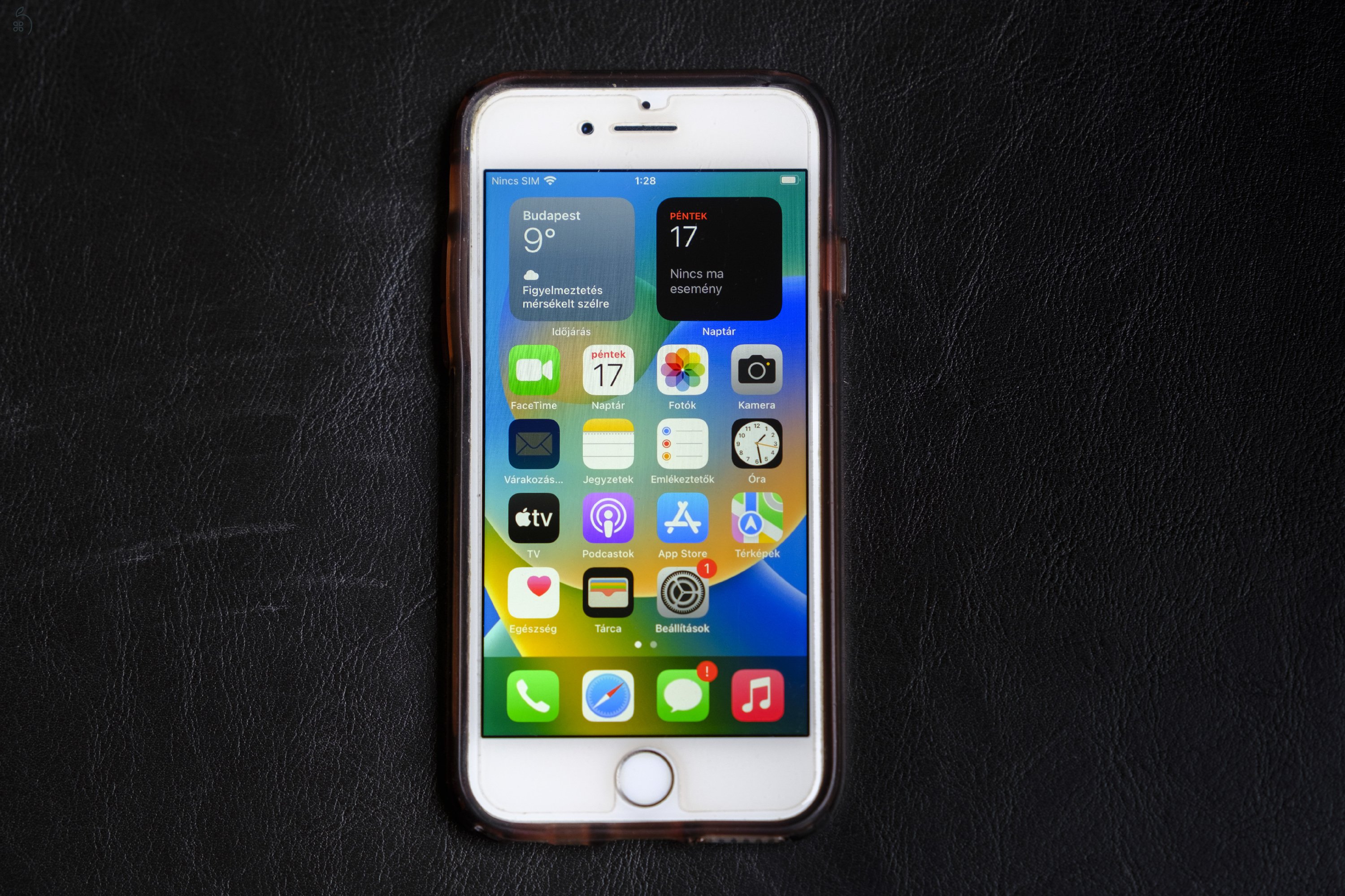 iPhone 8 64 GB, fehér ÁRON ALUL eladó