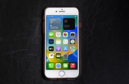 iPhone 8 64 GB, fehér ÁRON ALUL eladó