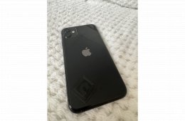 iPhone 11 Fekete