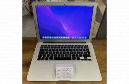 17. Apple Macbook Air 2017 - 13