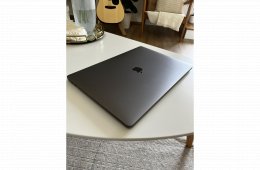 MacBook Pro 16