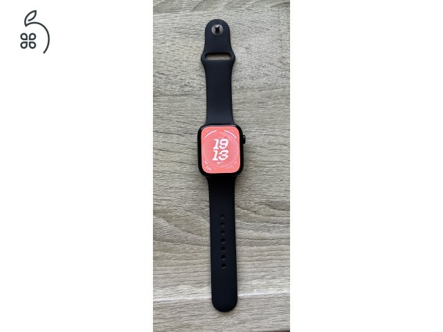 Apple watch Series 8 45mm GPS alumínium tokkal, éjfekete színben eladó!