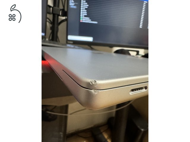MacBook Pro 16. 2021 M1 MAX 32GB RAM 1TB 