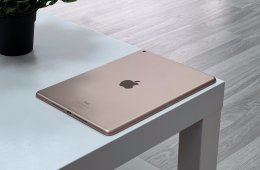 Hibátlan iPad 8th Generáció Gold 32GB 1 Év Garanciával Számlával