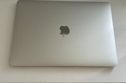 Kifogástalan állapotú MacBook
