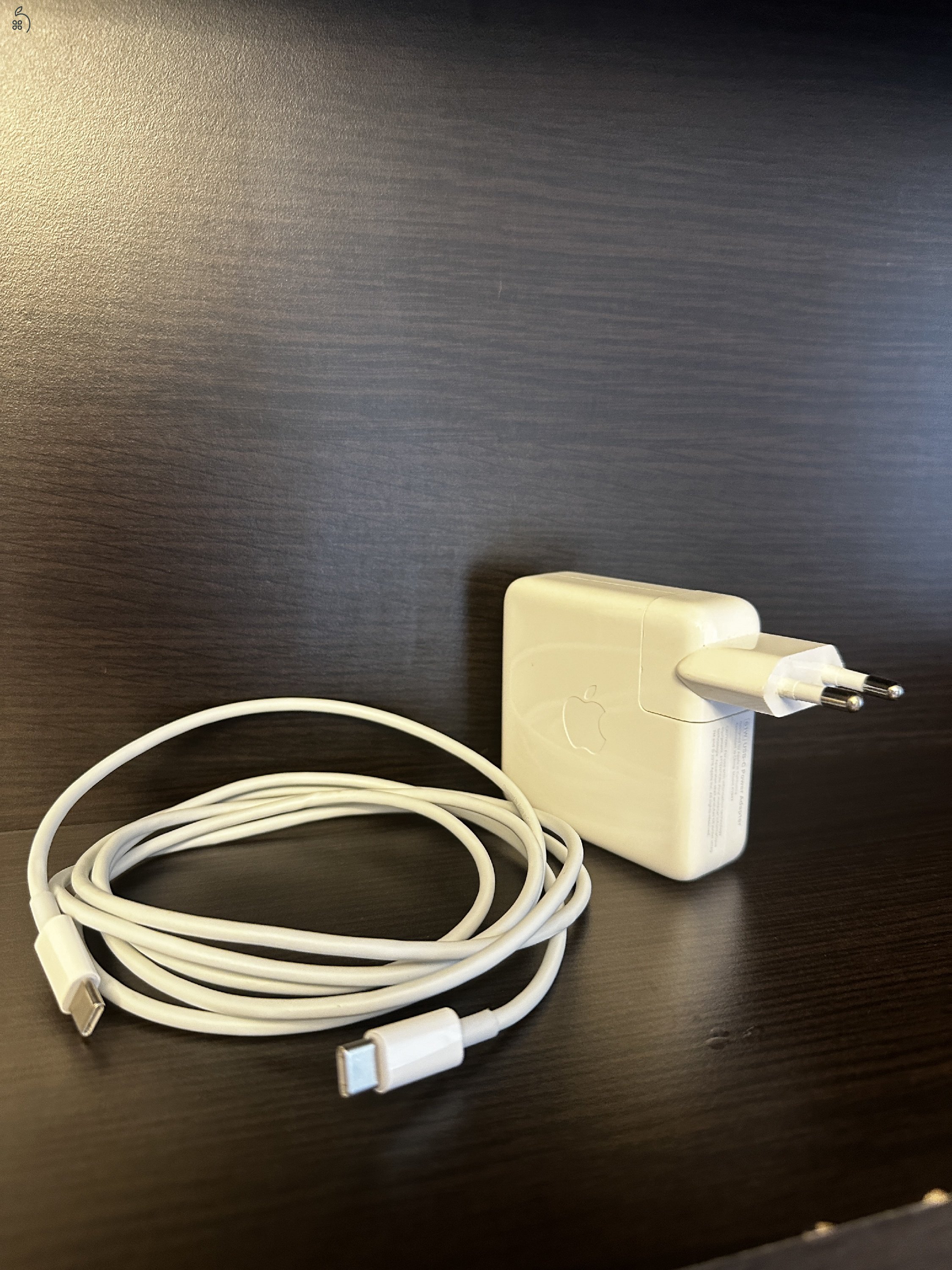 MacBook töltő (61W) + usb-c kábel