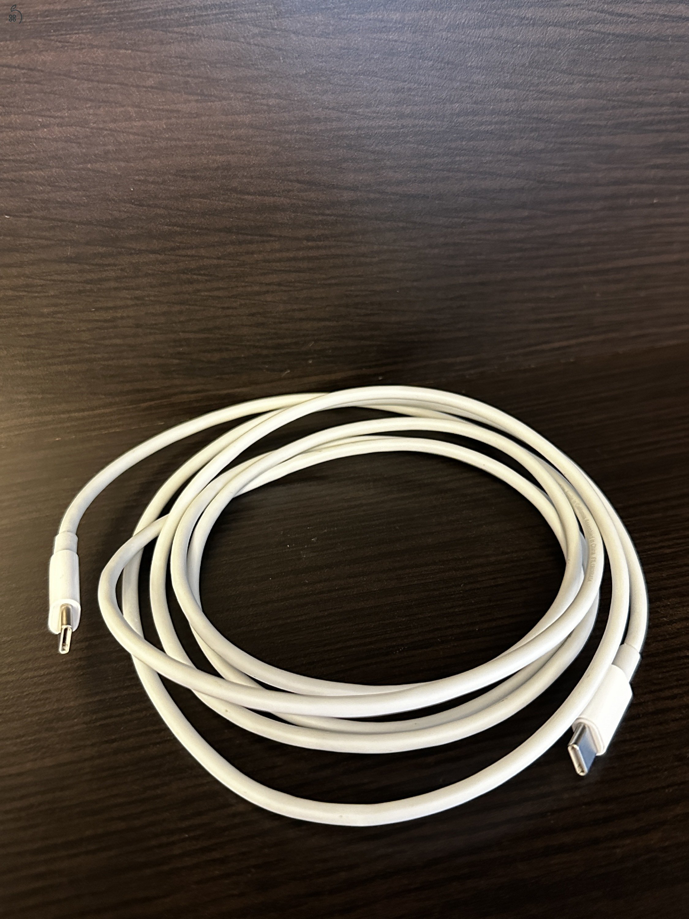 MacBook töltő (61W) + usb-c kábel