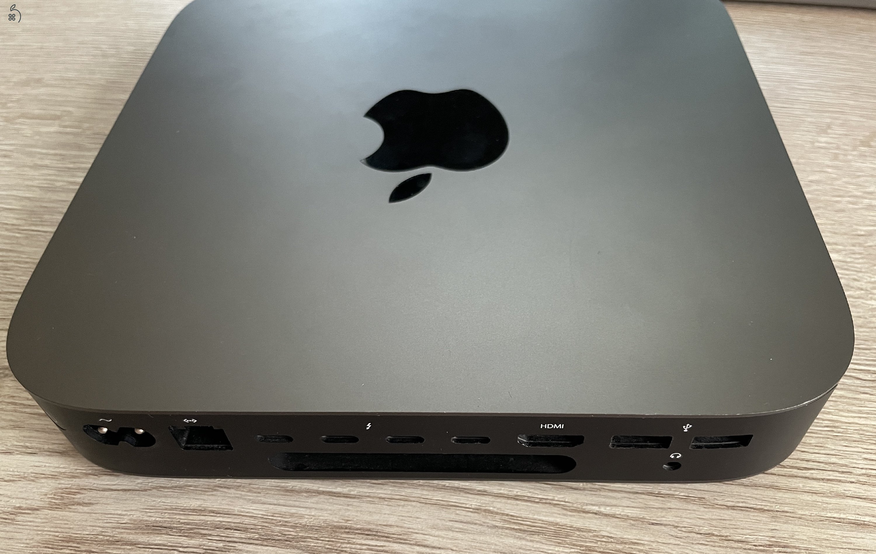 Mac Mini Intel Core i7 16GB 1TB SSD kiváló állapotban új tulajdonost keres