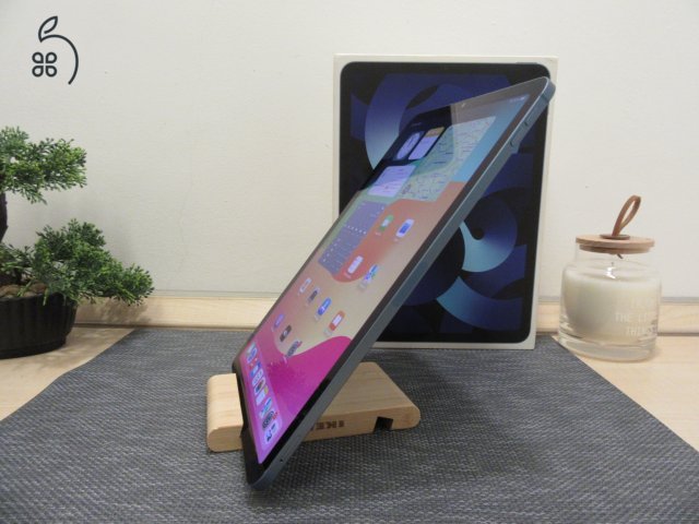 Apple iPad Air 5. Gen M1 - Használt, karcmentes