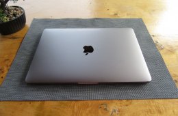 Apple Retina Macbook Pro 13 Touchbar - 2017 - Használt, megkímélt