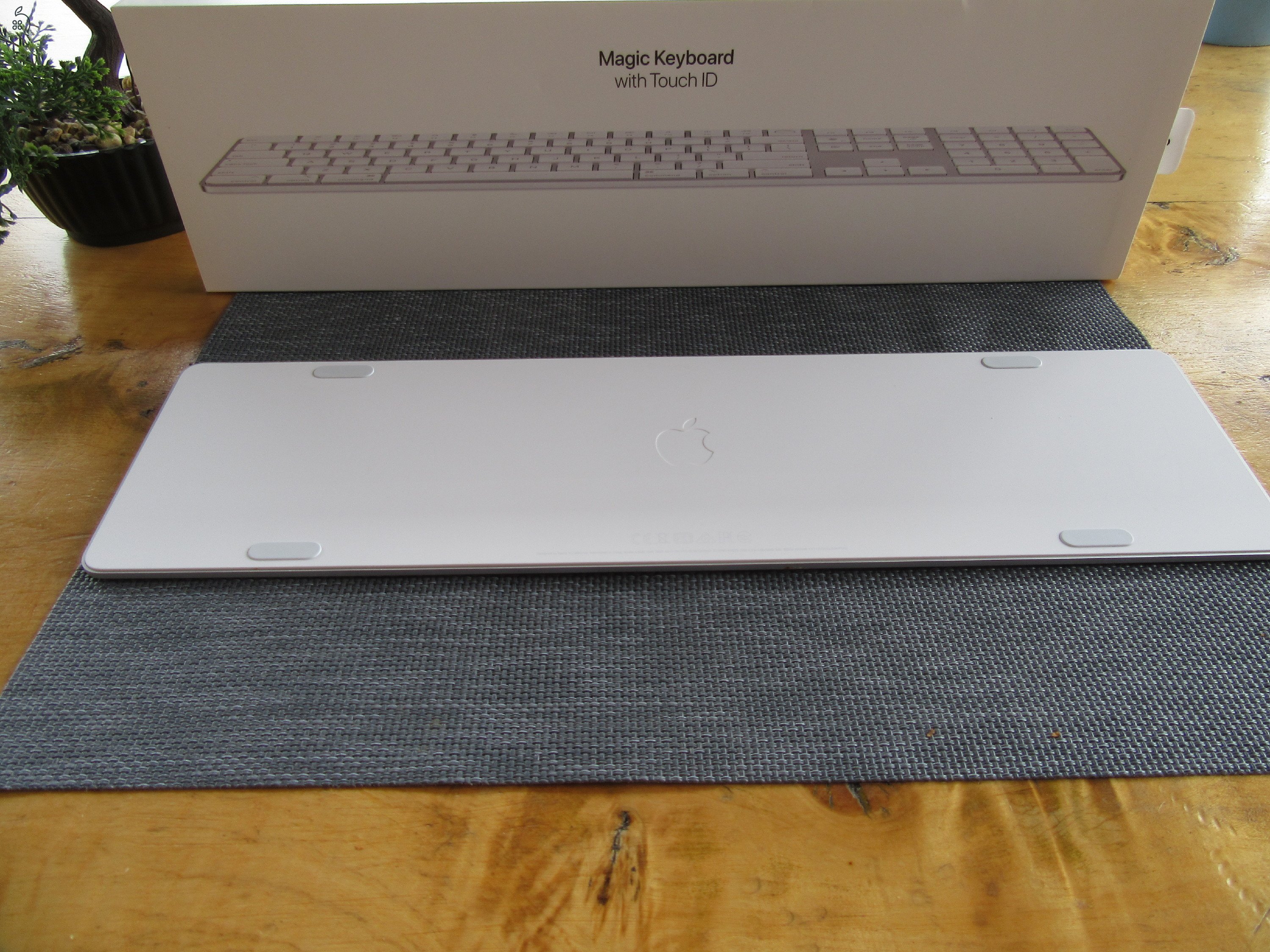 Apple Magic Keyboard With Touch ID