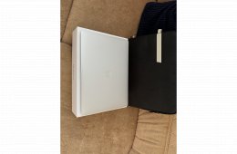 Macbook Air 2020 M1 + táska