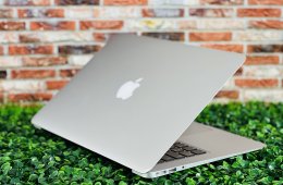 Eladó Apple Macbook AIR EU 256 GB Space Gray 2017 13 i5 8 GB SSD szép állapotú - 12 HÓ GARANCIA - 014