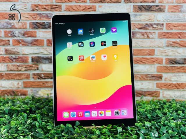 Eladó iPad Pro 1th gen 10.5 Wifi +Cellular A1709 64 GB Space Gray szép állapotú - 12 HÓ GARANCIA - 5310