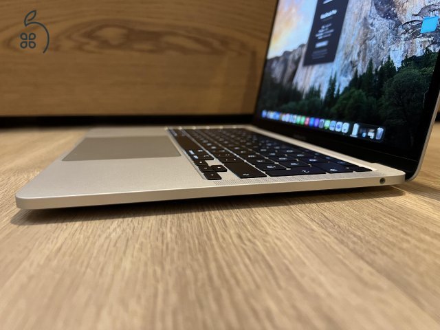 Hibátlan MacBook Pro 2020 „13 M1 256GB  Garanciával Számlával/  Ajándék Magic Mouse 3