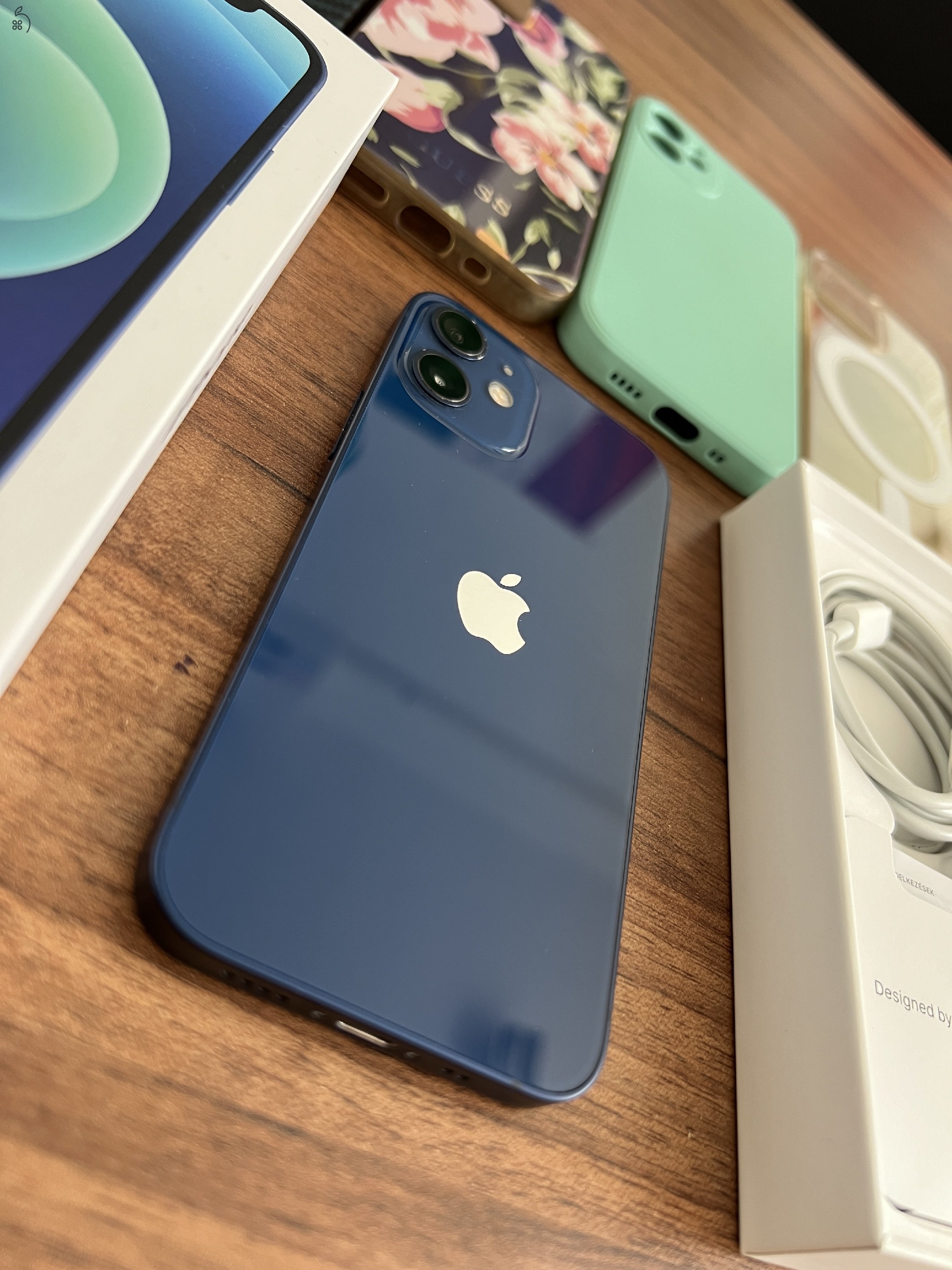 iPhone 12 mini kék 64GB, Pitaka, Guess tokkal