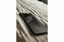 ELADÓ iPhone XS Max Space Grey 64GB Kártyafüggetlen (81% Akkumulátor)