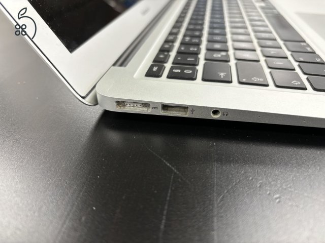 MacBook Air 7,2 A1466 (2017)