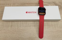 Apple Watch S7 (GPS) 45mm Piros szíjjal