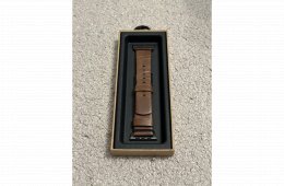 Nomad Modern Horween Leather Band (Rustic Brown, Black Hardware) Apple Watch (42/44/45/49 mm) szíj