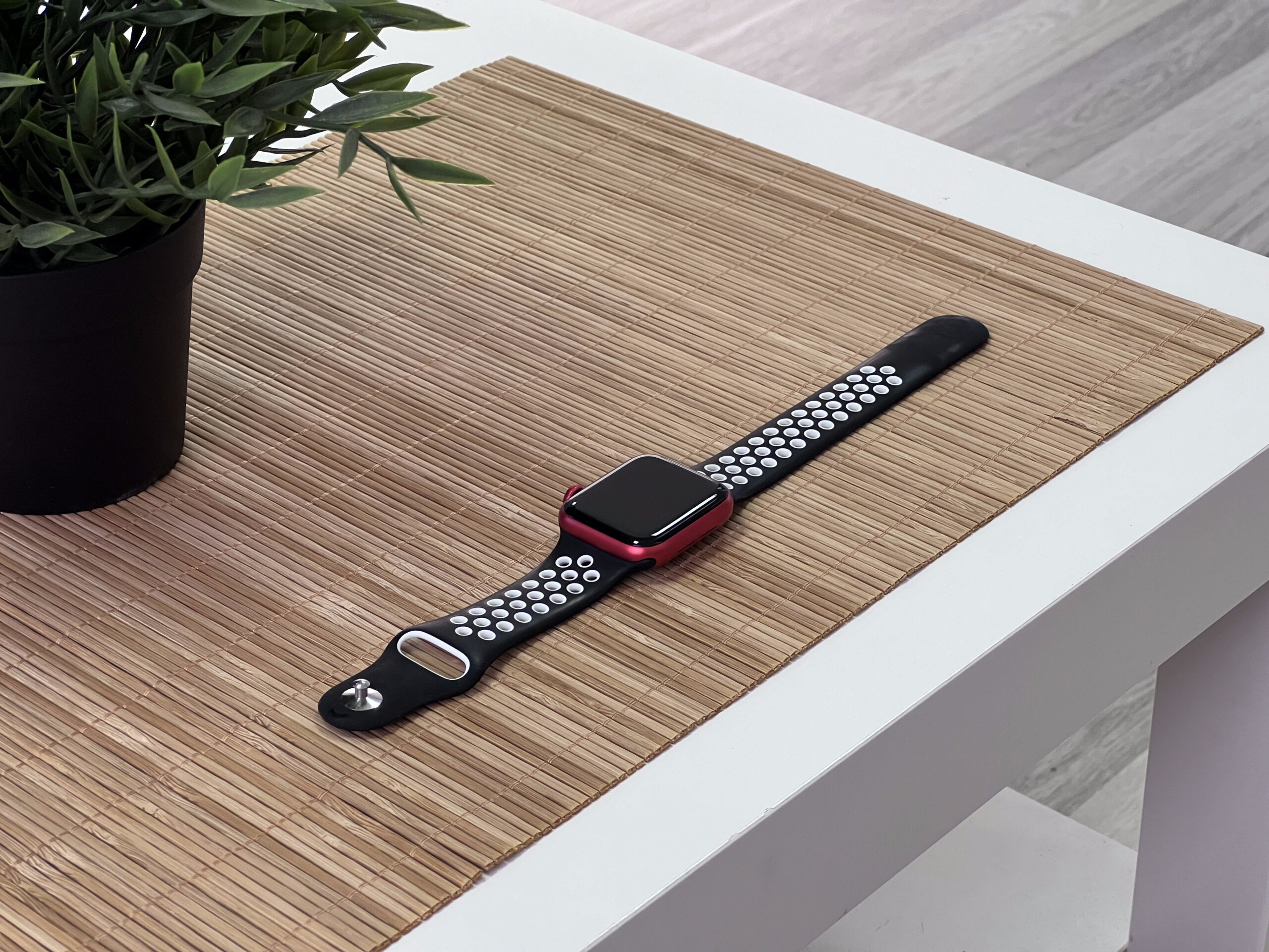 Apple Watch S6 Red CEL 40MM 1 ÉV Garanciával Számlával