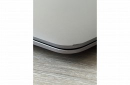 Macbook Air Retina 2018 - amerikai billentyűzet