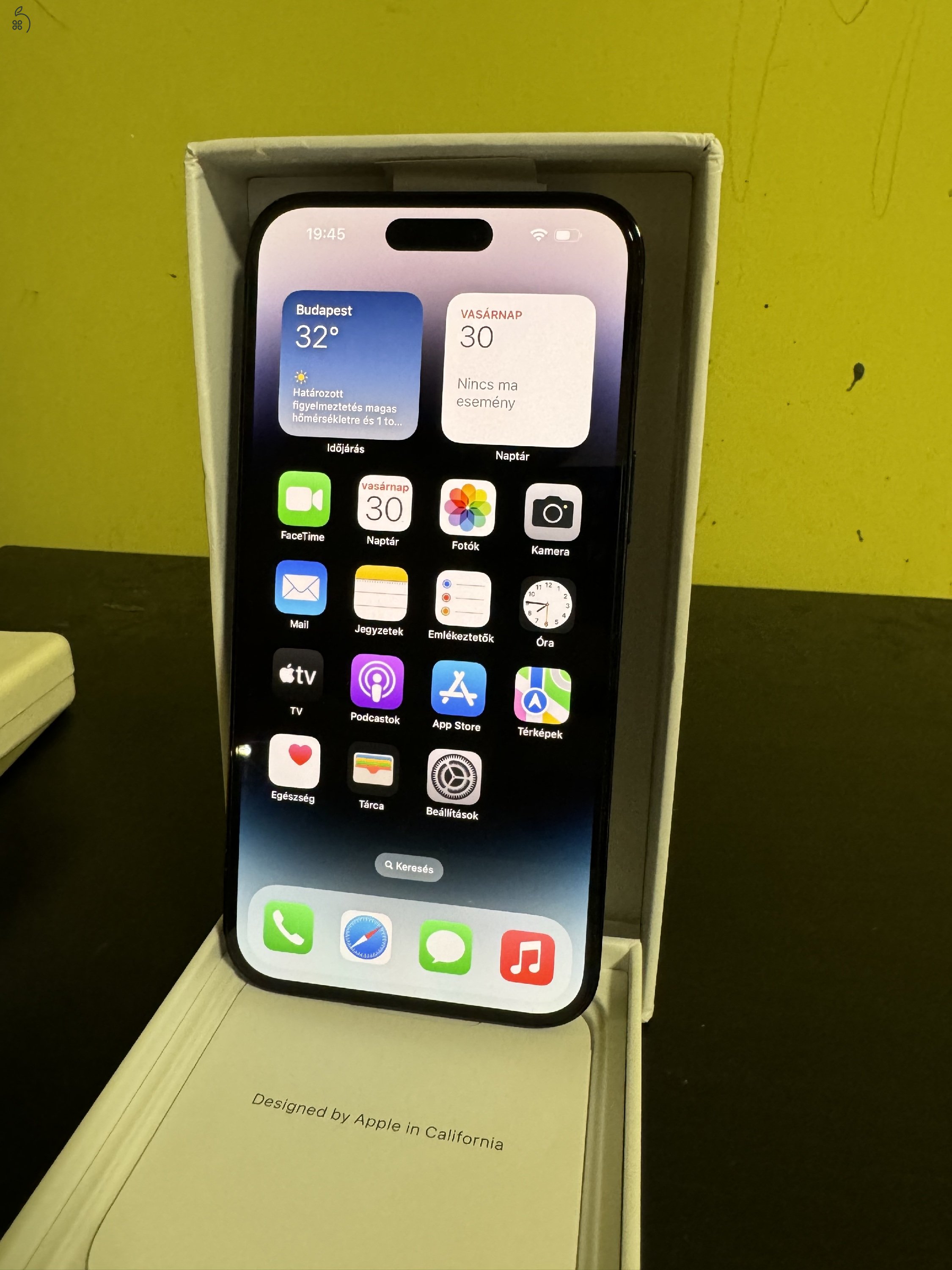 Gyönyörű iPhone 14 Pro Max + (AppleCare+ 2025 jan.)