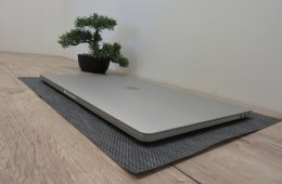  Apple Retina Macbook Pro 16 - 2019 - Használt, újszerű - 102 ciklus az akkuban!!