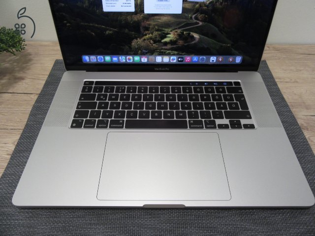  Apple Retina Macbook Pro 16 - 2019 - Használt, újszerű - 102 ciklus az akkuban!!